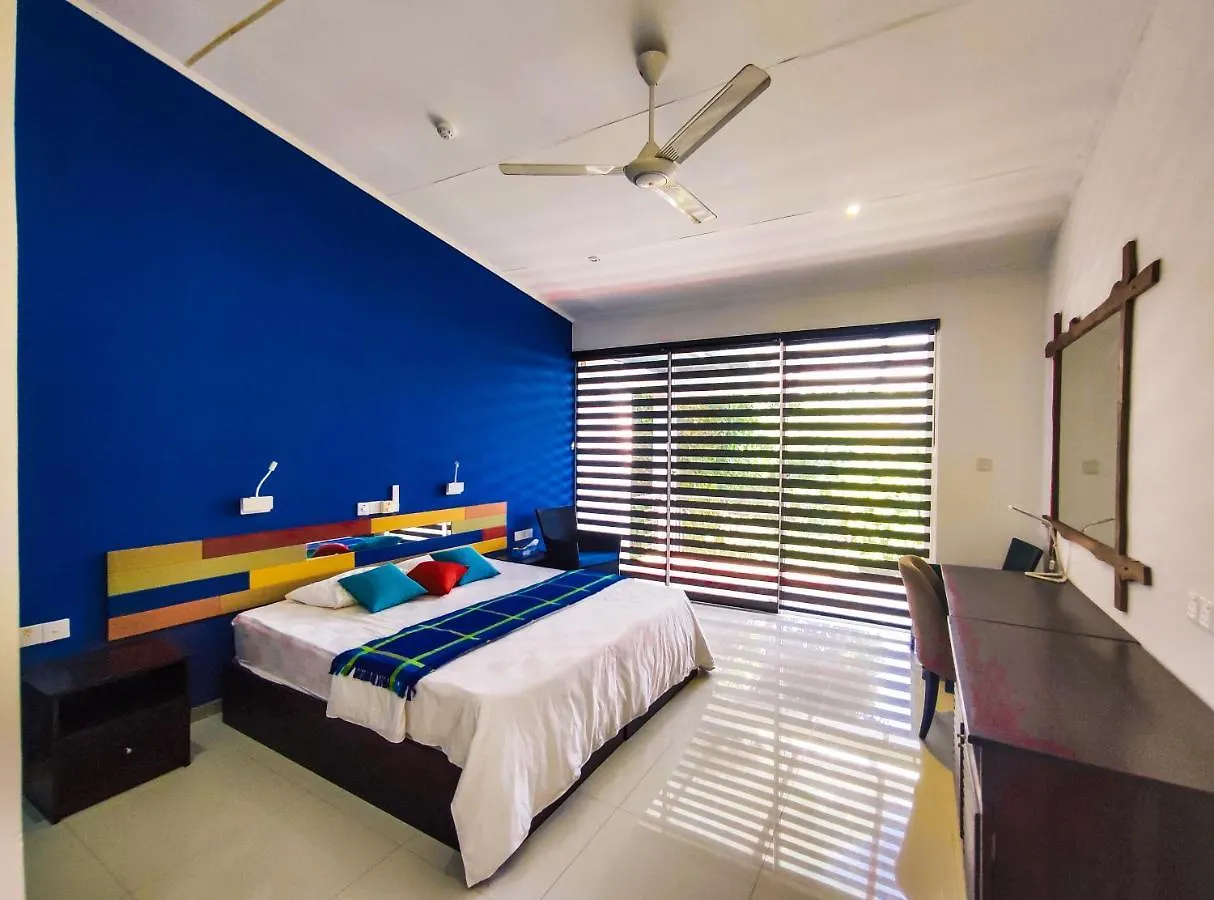The Yacht Riverside Villa Near Colombo International Airport Ganepola