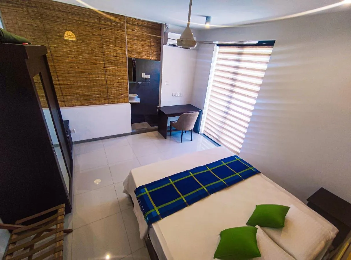 The Yacht Riverside Villa Near Colombo International Airport Ganepola Guest house