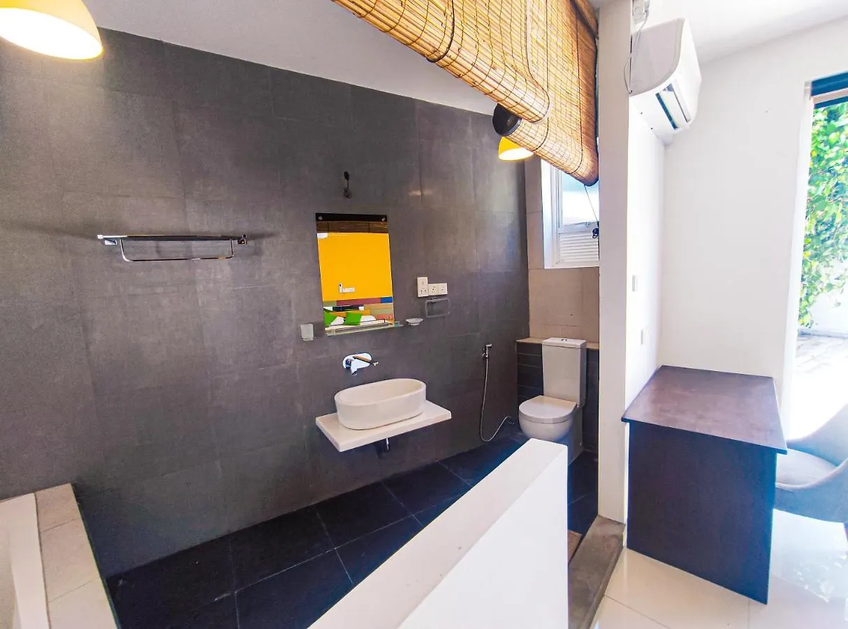 The Yacht Riverside Villa Near Colombo International Airport Ganepola