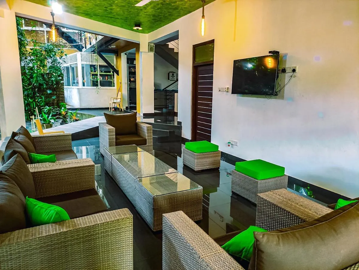 The Yacht Riverside Villa Near Colombo International Airport Ganepola Guest house